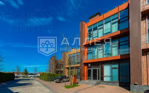 3-этажный таунхаус 240 м² с отделкой