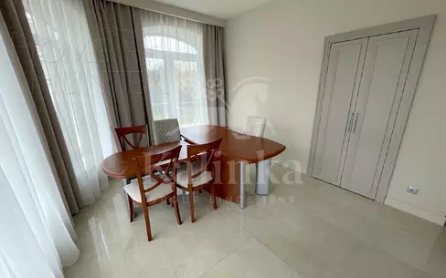 2-этажный коттедж 640 м² с отделкой