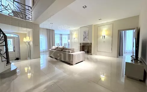 2-этажный коттедж 640 м² с отделкой