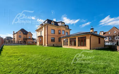 2-этажный коттедж 693.5 м² с отделкой