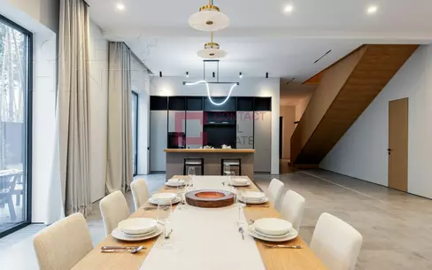 2-этажный коттедж 750 м² с отделкой