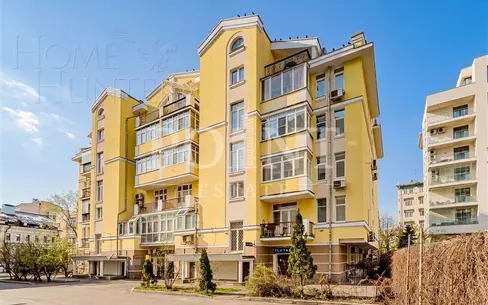 4-КОМН. КВАРТИРА С ОТДЕЛКОЙ 146.9 М² НА 2 ЭТАЖЕ