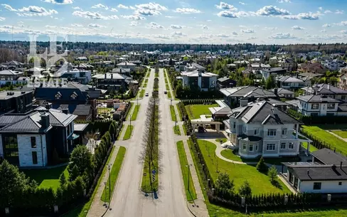Участок 106 сот. в охраняемом поселке