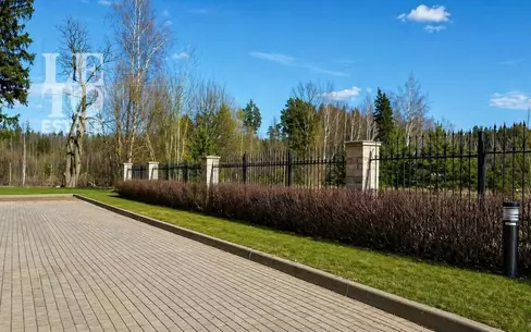 Участок 106 сот. в охраняемом поселке