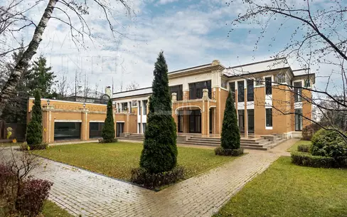 2-этажный коттедж 1 372 м² с отделкой