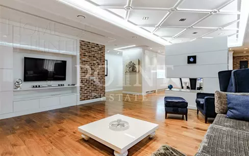 5-КОМН. КВАРТИРА С ОТДЕЛКОЙ 208 М² НА 3 ЭТАЖЕ