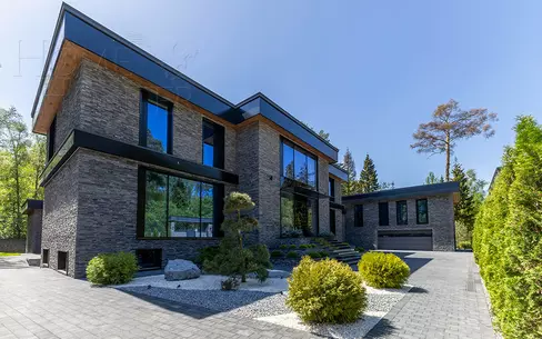 2-этажный коттедж 1 700 м² без отделки