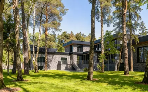 2-этажный коттедж 1 700 м² без отделки
