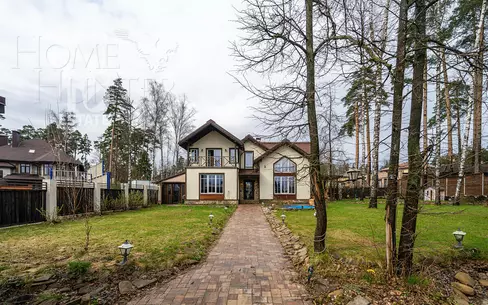 2-этажный коттедж 200 м² с отделкой