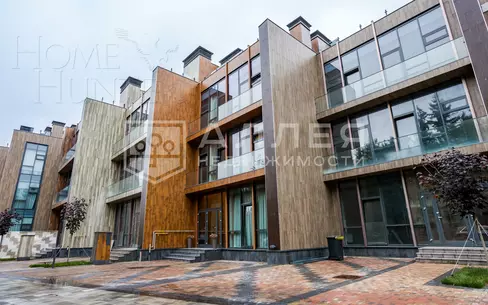 3-этажный таунхаус 240 м² без отделки