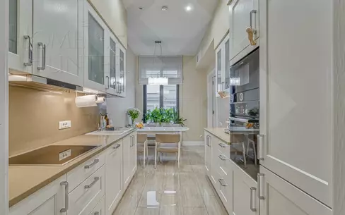 3-КОМН. КВАРТИРА С ОТДЕЛКОЙ 93 М² НА 8 ЭТАЖЕ
