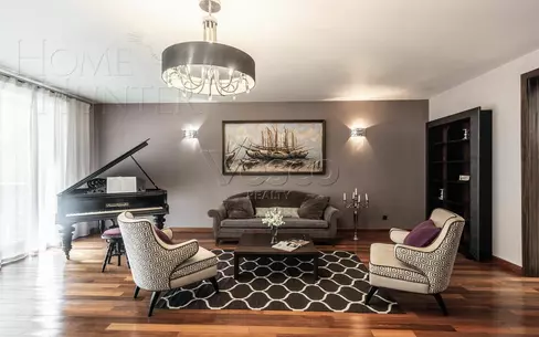 2-этажный коттедж 800 м² с отделкой