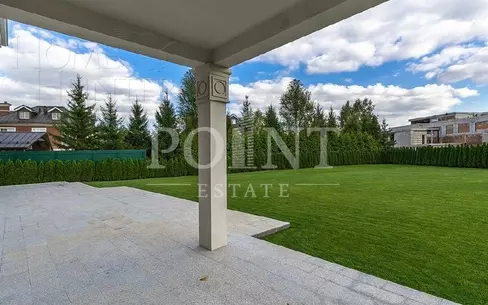 2-этажный коттедж 1 750 м² без отделки