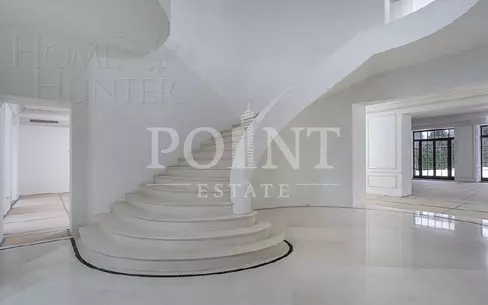 2-этажный коттедж 1 750 м² без отделки