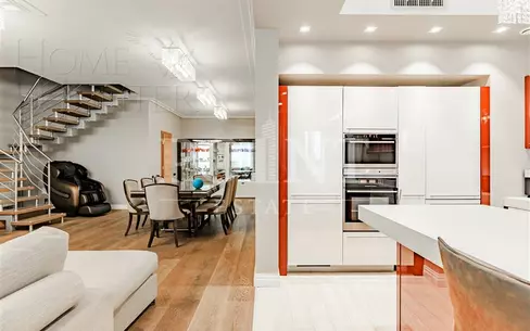 2-УРОВНЕВАЯ КВАРТИРА С ОТДЕЛКОЙ 230 М² НА 15 ЭТАЖЕ