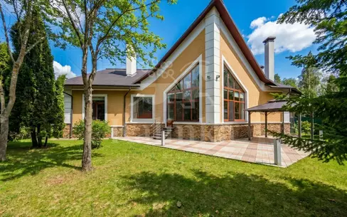 1-этажный коттедж 450 м² с отделкой