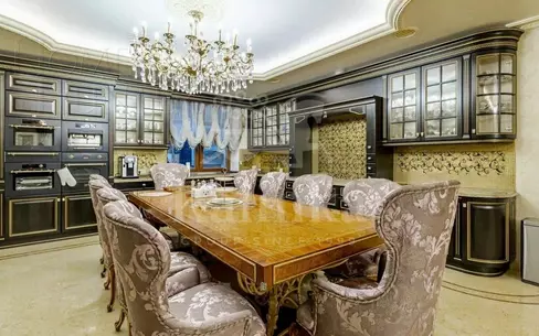 3-этажный коттедж 920 м² с отделкой