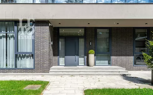 2-этажный коттедж 380 м² с отделкой