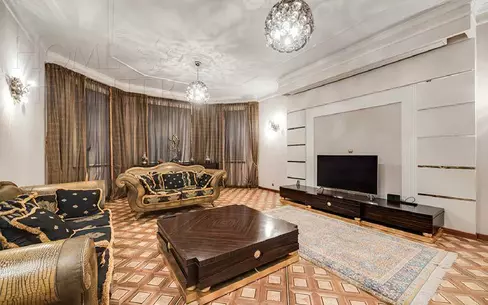 2-этажный коттедж 880 м² с отделкой