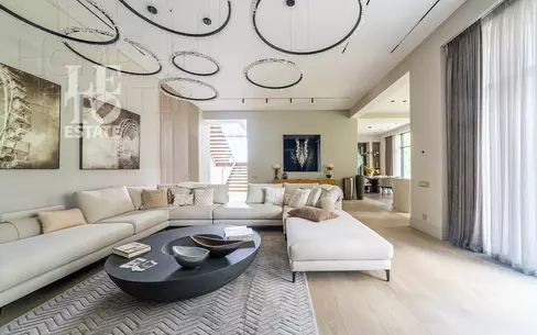 2-этажный коттедж 380 м² с отделкой