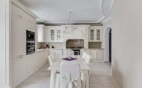2-этажный коттедж 564 м² с отделкой