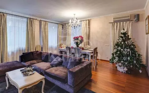 2-этажный коттедж 500 м² с отделкой