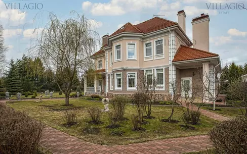 2-этажный коттедж 532 м² с отделкой