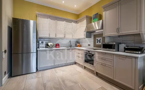 3-этажный таунхаус 240 м² с отделкой