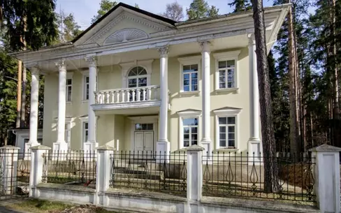 2-этажный коттедж 730 м² без отделки