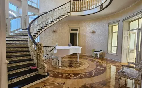 2-этажный коттедж 1 450 м² с отделкой