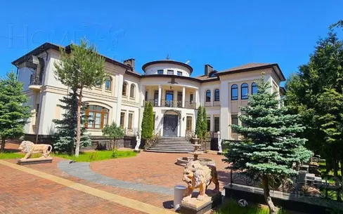 2-этажный коттедж 1 450 м² с отделкой