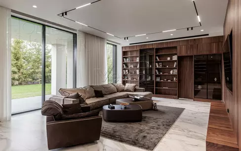 2-этажный коттедж 1 100 м² с отделкой