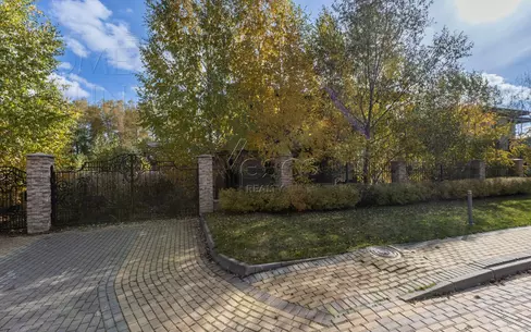 2-этажный коттедж 272 м² без отделки