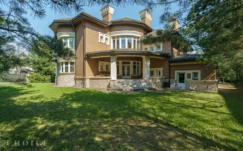 2-этажный коттедж 500 м² с отделкой