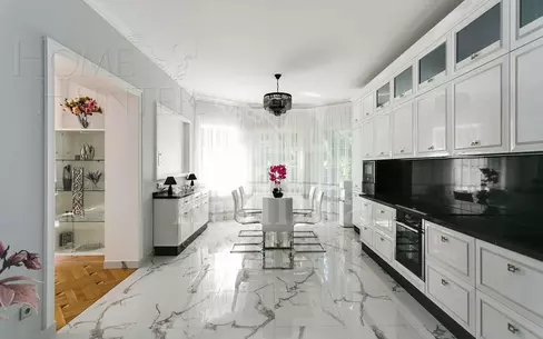 2-этажный коттедж 610 м² с отделкой