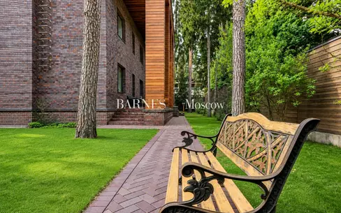 2-этажный коттедж 750 м² с отделкой