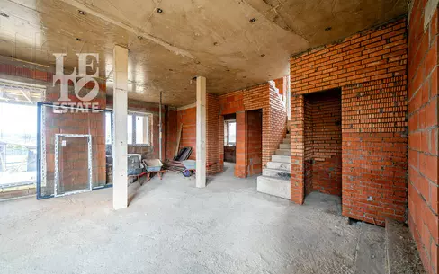 2-этажный коттедж 326 м² без отделки