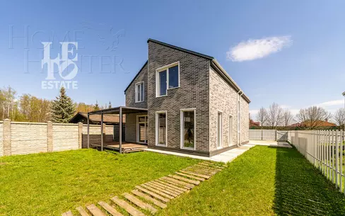 2-этажный коттедж 200 м² без отделки