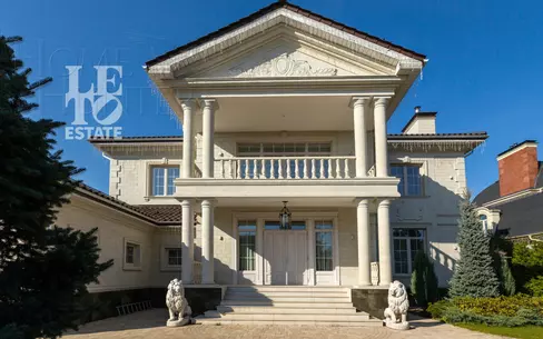 2-этажный коттедж 550 м² с отделкой