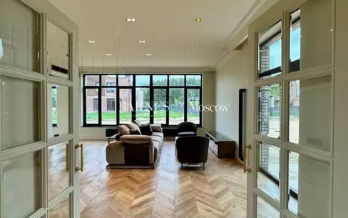2-этажный коттедж 370 м² с отделкой