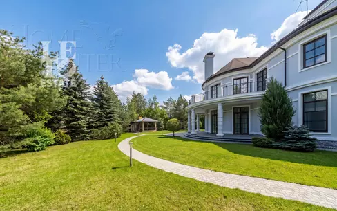 2-этажный коттедж 590 м² с отделкой