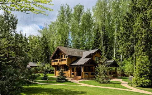 2-этажный коттедж 305 м² с отделкой