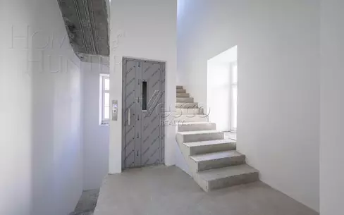 5-УРОВНЕВАЯ КВАРТИРА БЕЗ ОТДЕЛКИ 269.7 М² НА 1 ЭТАЖЕ