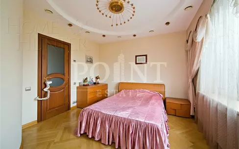 2-этажный таунхаус 340 м² с отделкой
