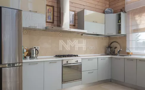 3-этажный коттедж 393 м² с отделкой