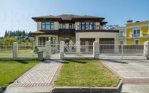 2-этажный коттедж 305.6 м² с отделкой