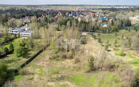 Участок 82.9 сот. в охраняемом поселке