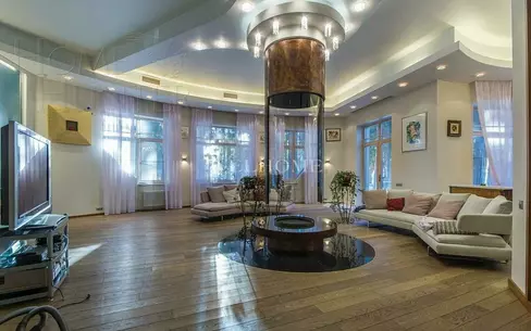 2-этажный коттедж 850 м² с отделкой