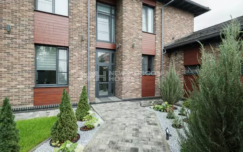 2-этажный коттедж 404.6 м² с отделкой