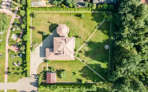 2-этажный коттедж 442 м² с отделкой